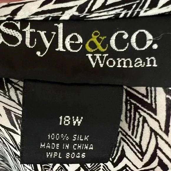 NWT Style & Co. 100% Silk Plus Sized Womens 1x Offset Angled Blouse - Picture 7 of 7